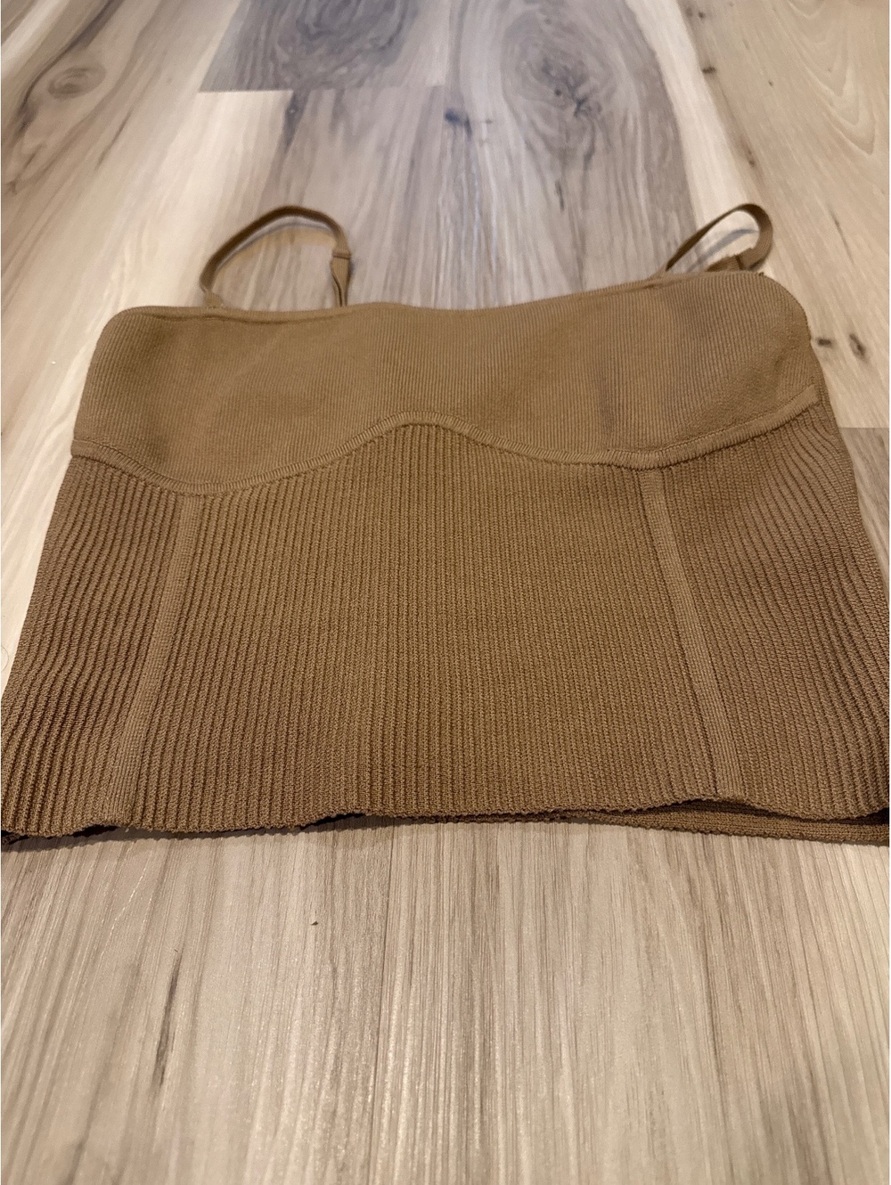 Aritzia Babaton tank